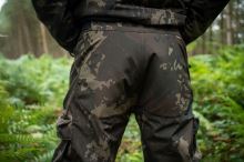 Nash Nohavice Zero Tolerance Helluva Waterproof Trousers Camo (7)