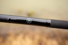 Wychwood Kaprový Podberák Riot 42 inch Landing Net And Handle (1)