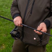 Avid Carp Prút Revolve R 10 ft 3 lb (2)