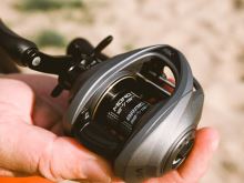 Abu Garcia Multiplikátor Revo X VoltiQ Low Profile LP LH HS (8)