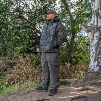 Avid Carp Zimný Oblek Arctic-Series Distortion Thermal Suit (3)