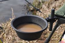 Mivardi Kreslo Feeder Master (11)