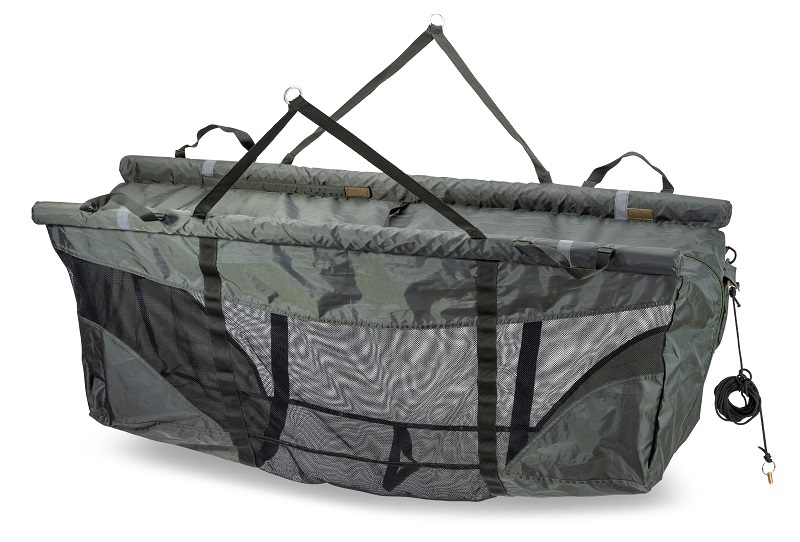 Anaconda vážící sak relax weigh sling 3.
 •Rozmery: 140 x 50 x 60 cm •Hmotnosť: iba 1,8 kg •Trojmetrová upevňovacia šnúra s očkom a závitom •Distančné vložky zaisťujúce voľný priestor pre ryby •Karabina, ktorá zabraňuje neúmyselnému otvoreniu zipsu •Stabilizačné tyče pre ľahkú prepravu •Reflexné pásky pre rýchlu lokalizáciu vo vode v noci •Fixované kovové krúžky, ktoré bránia vykĺznutiu rýb pri vážení •Suchý zips pre bezpečnú prepravu •Konzistentná, mäkká sieťovina pre dobrú cirkuláciu kyslíka