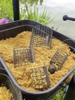 Browning Krmítko Xenos Wire Specialist Feeder (1)