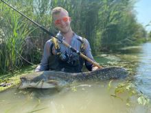 Zfish Sumcový Navijak Zeus ZX 8000 (2)