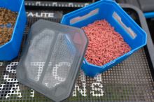 Preston Innovations Krabička 3Pt Venta Window Tub (2)