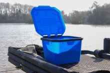 Preston Innovations Box Na Nástrahy 3 Pint Flip Lid Bait Tub (4)