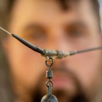 Avid Carp Montáž Outline FleckTone Fused Lead QC Clips (2)