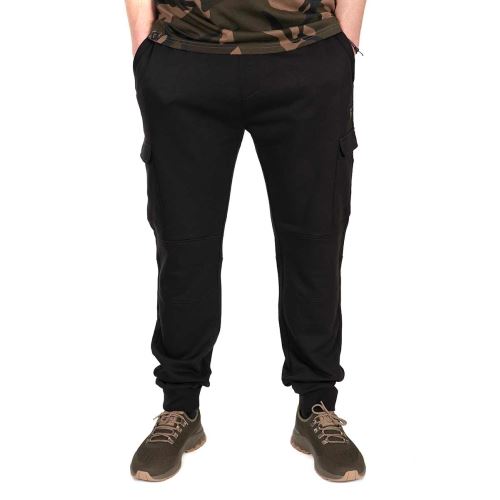 Fox Tepláky LW Black Camo Combat Joggers