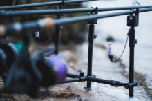 Giants Fishing Stojan Black Rod Pod 3 Rods (5)