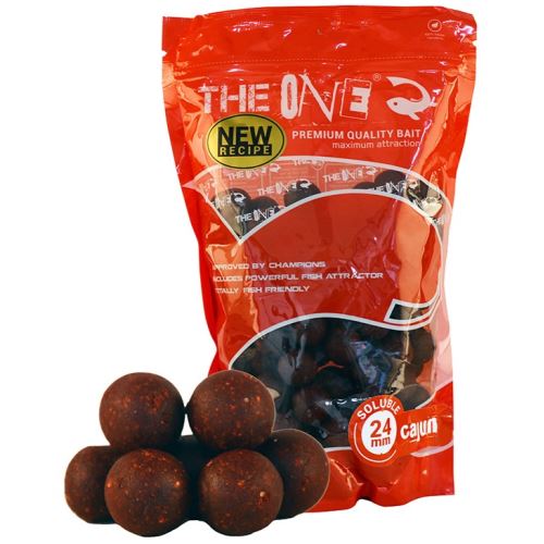 The One Boilies Rozpustné Red Soluble Jahoda Korenená Klobása 1 kg