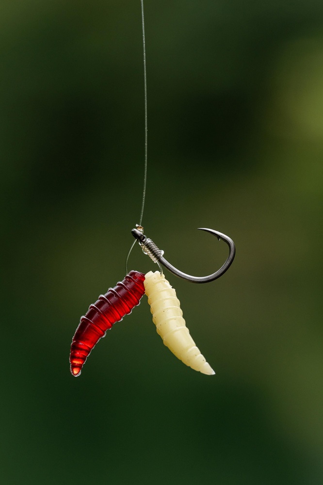 Korum umelý červ floating grubs imitation maggots 40 ks - white