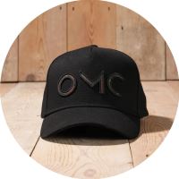 One More Cast Podpísaná Šiltovka Pitch Black Cap (1)