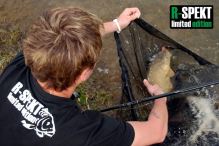 R-SPEKT Tričko Carper čierne (5)