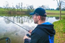 Preston Innovations Šiltovka Black Blue HD Cap (5)