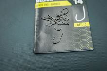 Matrix Háčiky MXB-2 Barbed Spade End Black Nickel 10 ks (2)