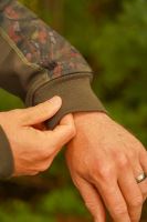 One More Cast Mikina Splash Camo Hoodie (5)