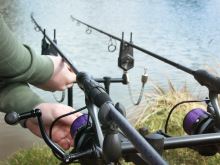 Delphin Prút CorsaBLACK NERO 2,7 m 2,75 lb (11)