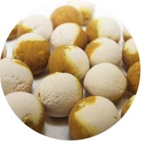 Imperial Baits Neutrálne Vyvážené Boilies Half'n Half Banana (1)