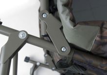 Fox Lehátko R-Series R3 Camo Bedchair Kingsize (6)