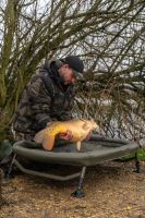 Avid Carp Podložka PRO-Tect Safeguard Cradle (20)