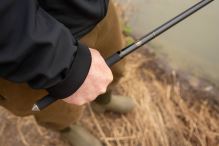Wychwood Kaprový Podberák Extremis 42 inch Landing Net And 2 Piece Handle (7)
