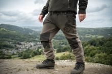 Nash Tepláky Zero Tolerance Wind Chill Joggers Two Tone Element (4)