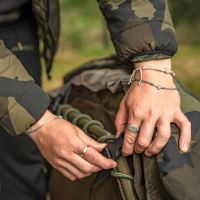 Avid Carp Prehoz Na Lehátko Ripstop Camo (7)