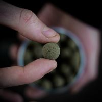 Munch Baits Plávajúce Boilies Pop-Ups Bio Marine 200 ml (1)