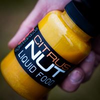 Munch Baits Tekutá Potrava Citrus Nut Liquid Food 250 ml (1)