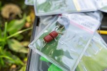 Korum Naviazané Háčiky Quickstop Hook Hairs Barbed 4 ks (1)