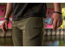 Avid Carp Tepláky Distortion Joggers (8)