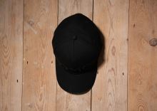 One More Cast Šiltovka Pitch Black Cap (2)