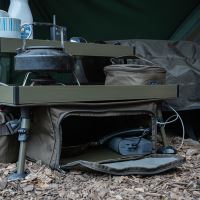 Avid Carp Stolík Double Decker Bivvy Organizer (3)