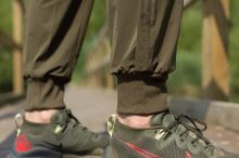 Korda Nohavice Ultralite Joggers Olive (7)