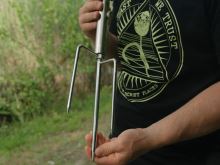 Delphin Nerezový Zapichovací Držiak Dáždnika TRIB 3x Hrot (3)