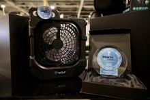 Wolf Vetrák Voltair Portable Fan a Powerbank (1)