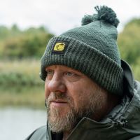 RidgeMonkey Čiapka APEarel ThermaPro Waterproof Bobble Hat Green (11)