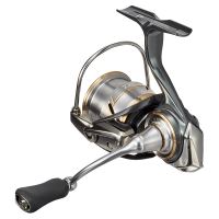 Daiwa Naviják 20 Luvias FC LT2500S (3)