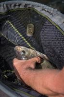 Matrix Krmítko Plastové Spodné Záťaž Medium (14)