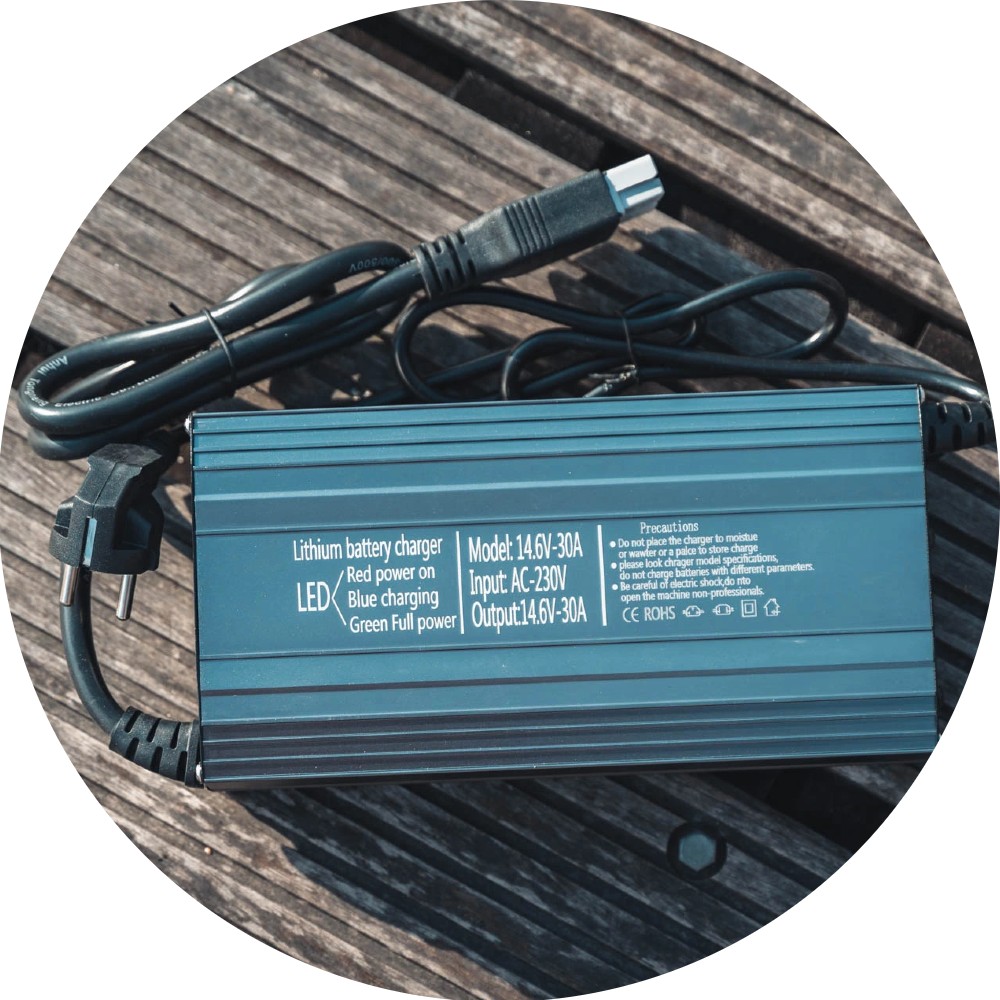 E-shop Voltacase nabíjačka 12v 30a