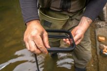 Korum Stojan na Krabičky Compact Bait Waiter Set (9)