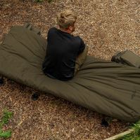 Avid Carp Lehátko So Spacákom Revolve System (7)