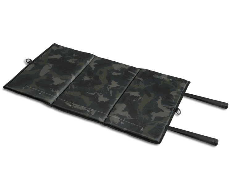 Delphin podložka pod ryby carpmat banx camo - 90x50 cm