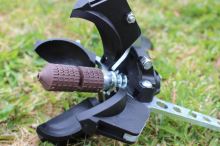 Wolf Tvarovač kŕmnych gulí Ball Maker Kit (1)