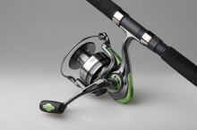 Dam Prút Full Cat XP Spin 2,10 m 40-150 g Combo + Navijak 6000 FD (4)