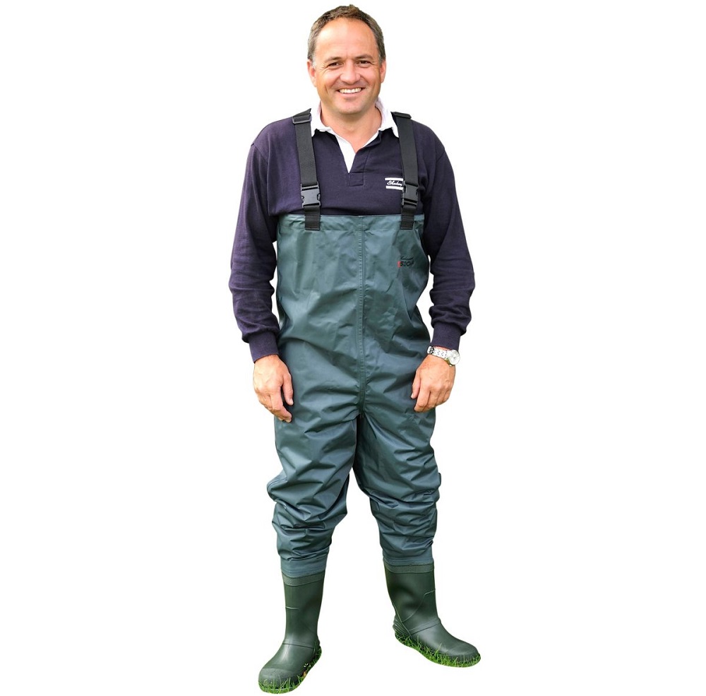 Shakespeare prsačky sigma nylon pvc vhest wader cleated sole-veľkosť 11.
 
 
 Technické údaje:
 
 
 odolný materiál Nylon / PVC 
 o 35% ľahšie ako klasické gumové prsačky 
 o 25% odolnejšie ako gumové prsačky 
 pevné PVC topánky s profilovanou protišmykovou podrážkou 
 podlepené švy 
 nastaviteľné traky