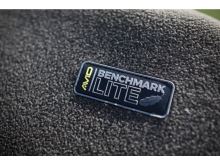 Avid Carp Lehátko So Spacím Vakom Benchmark Lite Memory Foam System (2)