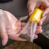 Avid Carp Sada Na Plnenie PVA Sáčkov Transfer Solid Bag System (7)