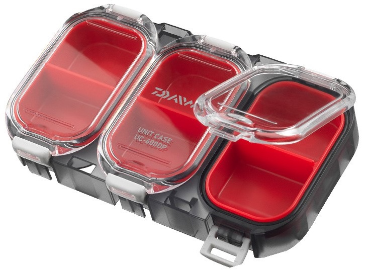 Daiwa vodotesná krabička waterproof sealed unit case 600 červená - 6 priehradok